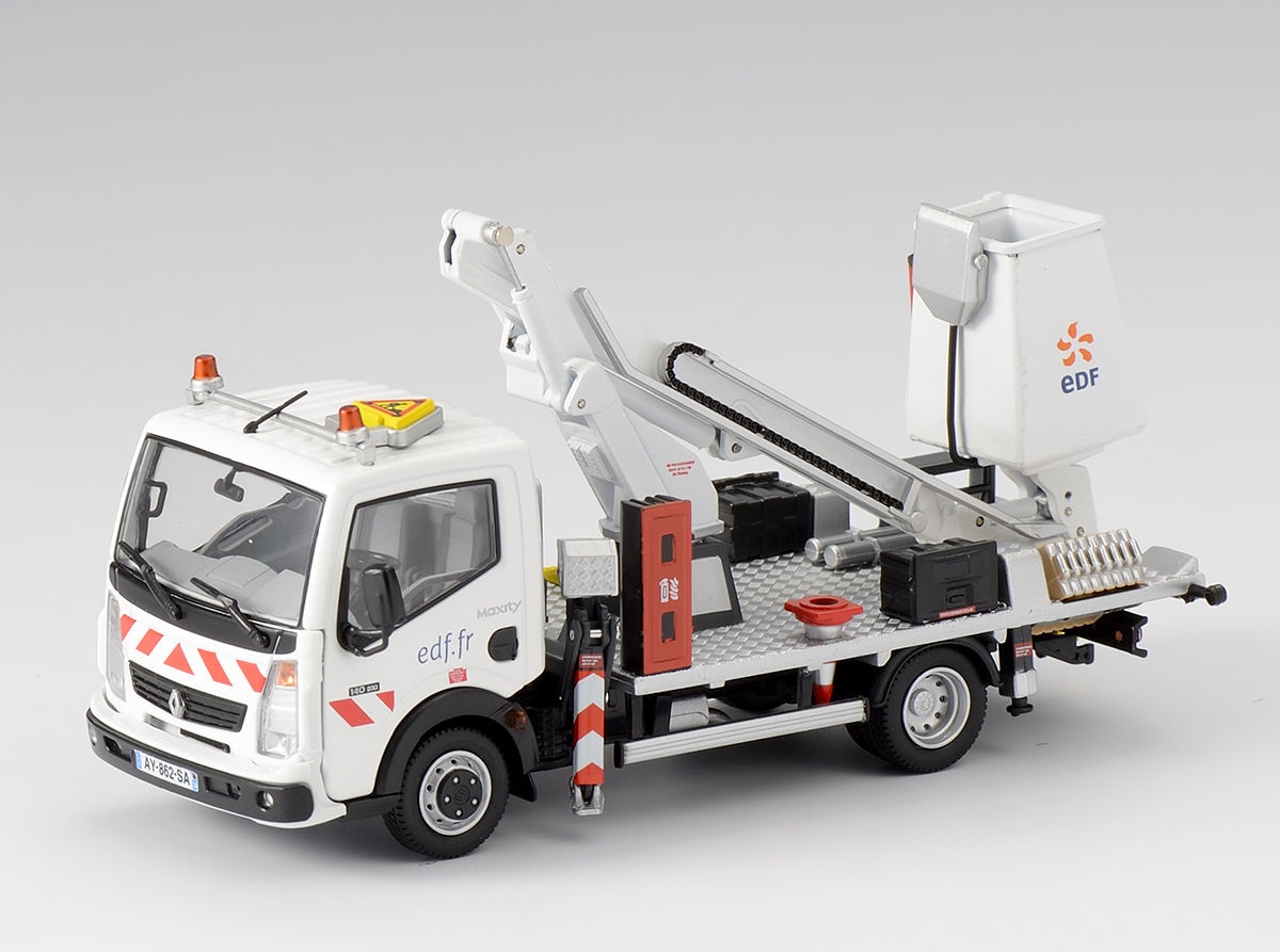Renault Maxity Benne ELIGOR 1/43 en boite Renault Maxity Benne ELIGOR 1/43 en boite