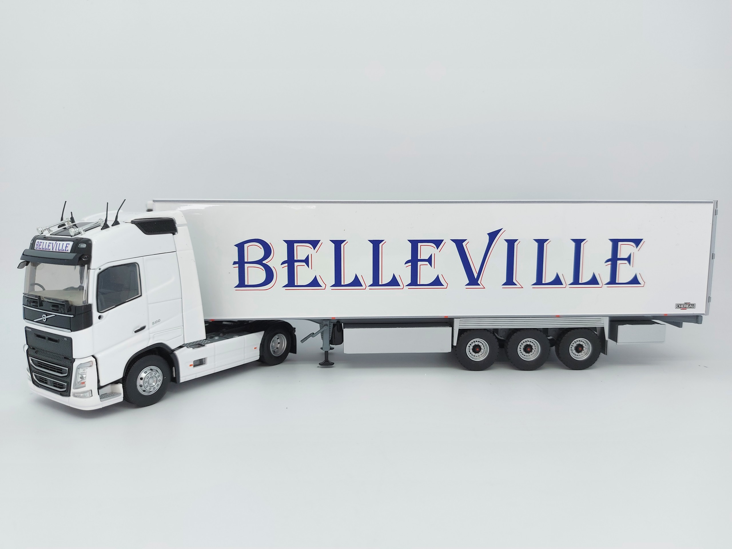 Miniature Camion Eligor 1/43 Volvo FH4 Restyle Semi-remorque Chereau Brevet 112666