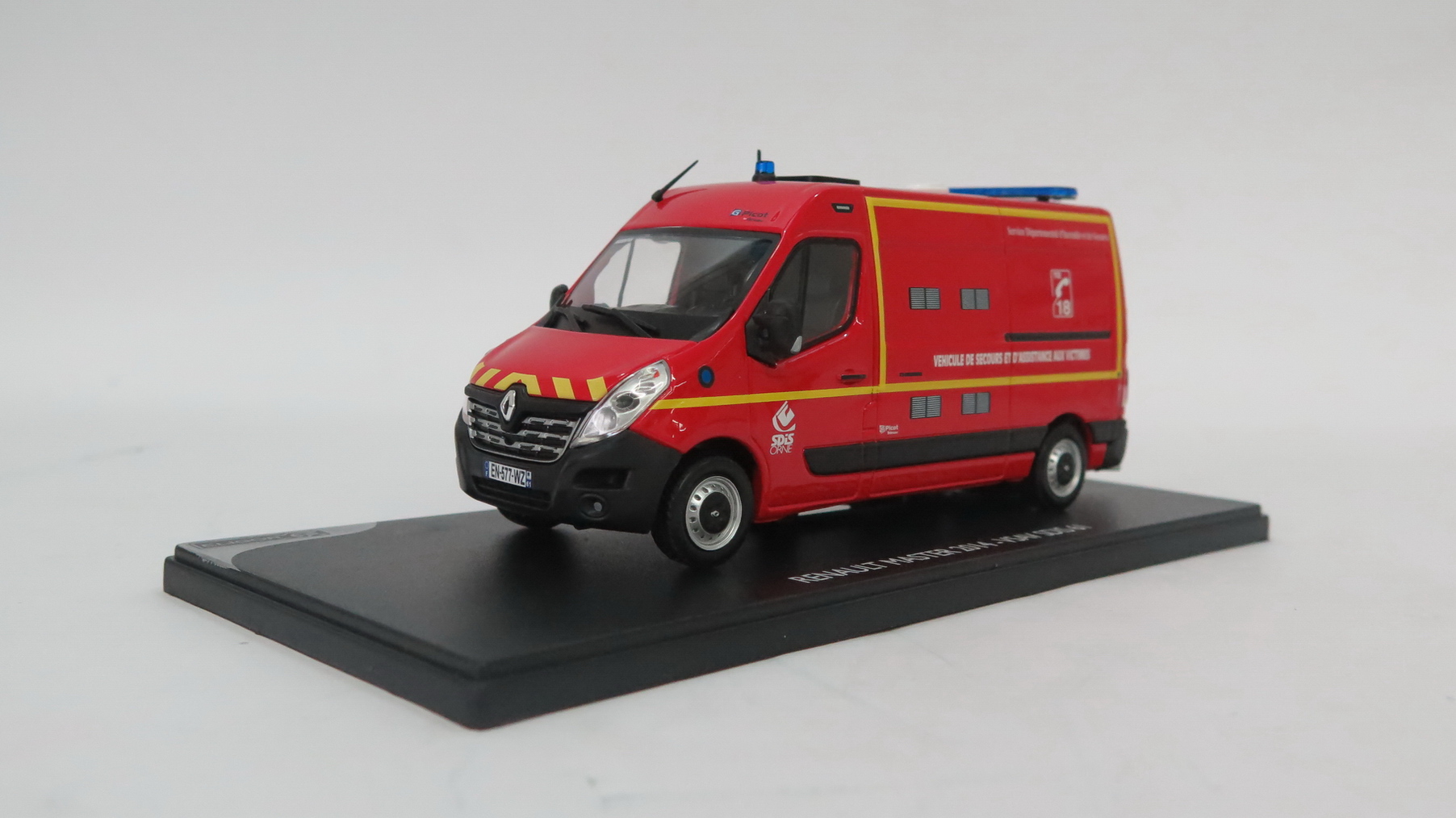 Eligor 1/43 Renault Master Pompier VSAV - SDIS 83