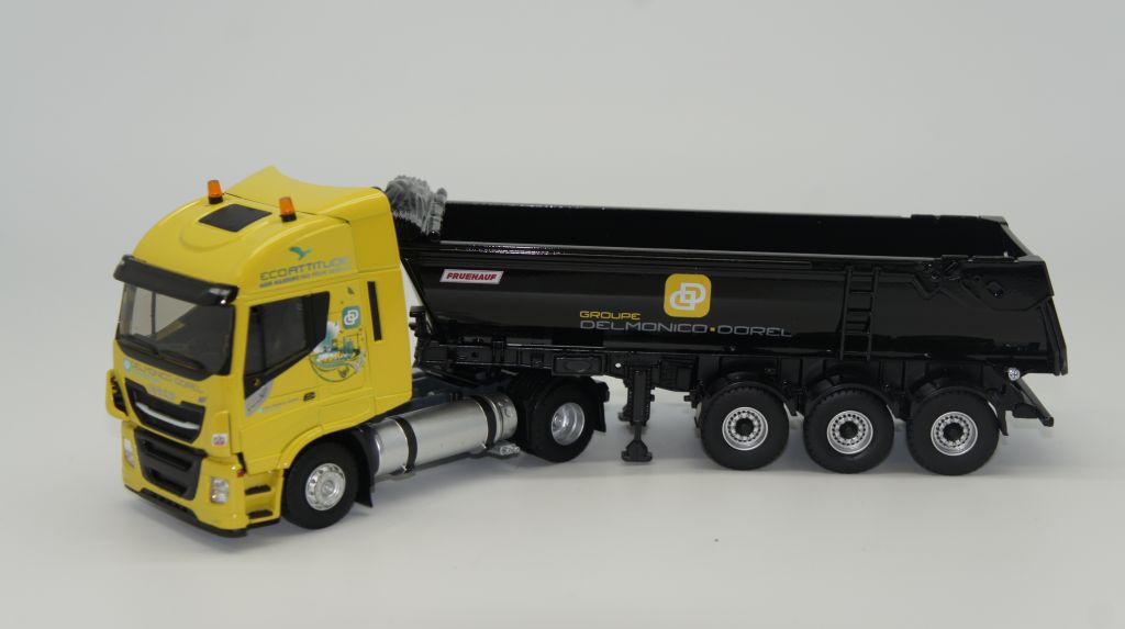 736189_4