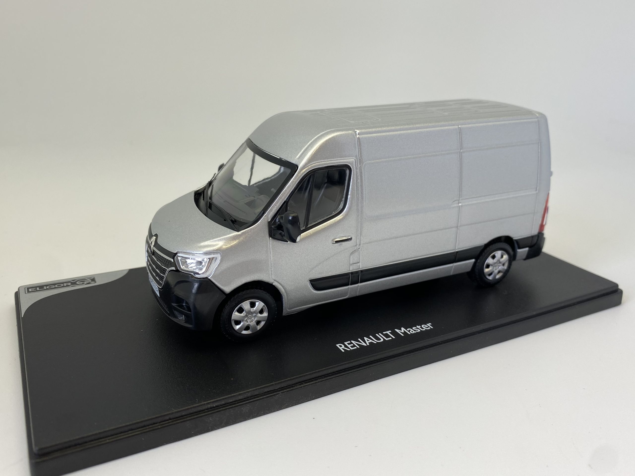RENAULT MASTER MINIBUS POLICE NATIONALE 2019 1/43 ELIGOR Série Limitée