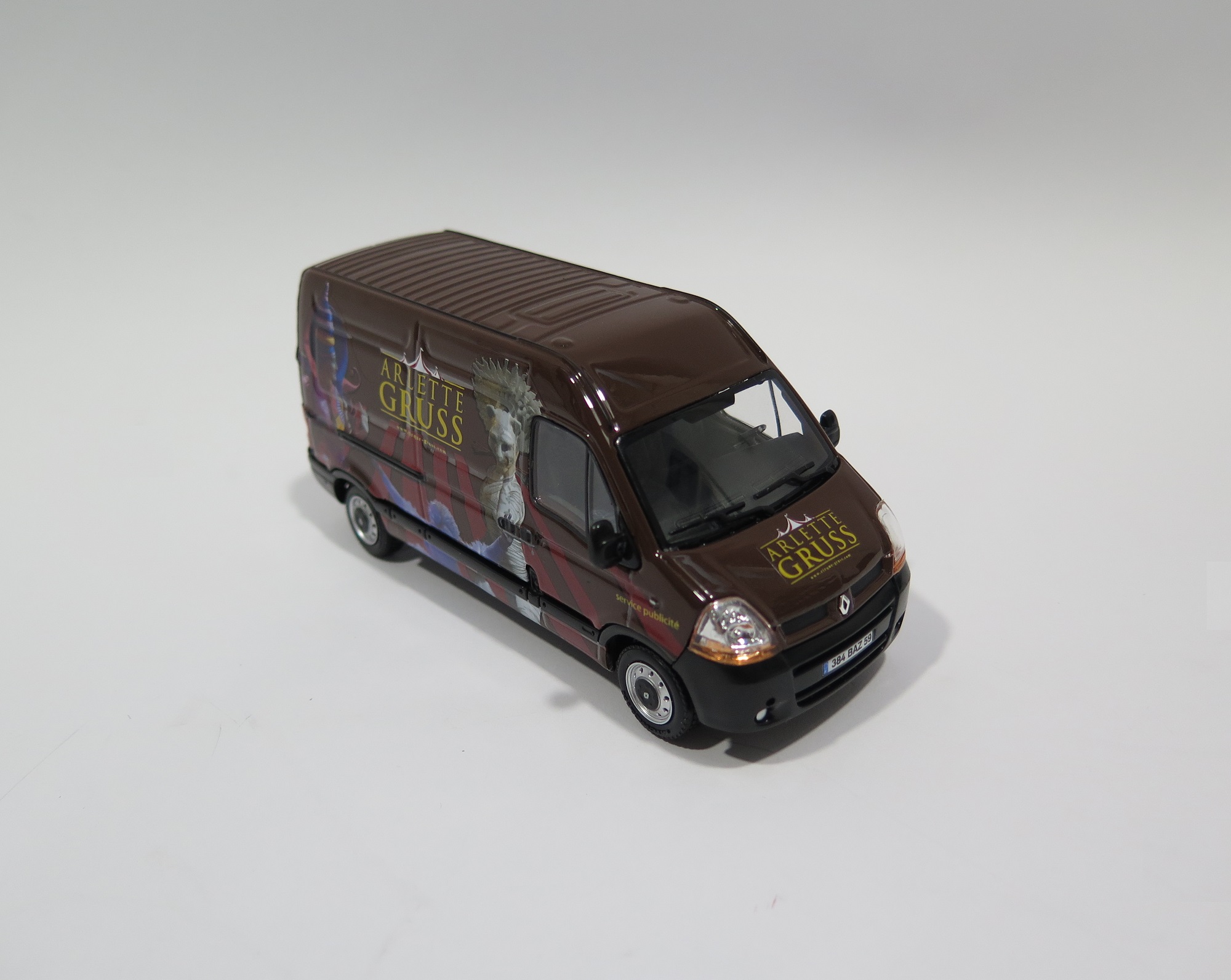 Eligor 1/43 - 114402 - Renault Master cirque Arlette Gruss
